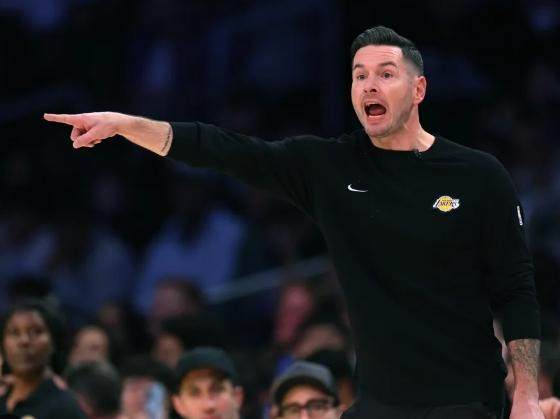 湖人防守极限反弹 雷迪克暴怒控场展现驾驭力