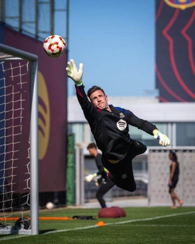 1743465666650004794.jpg helian.jpg